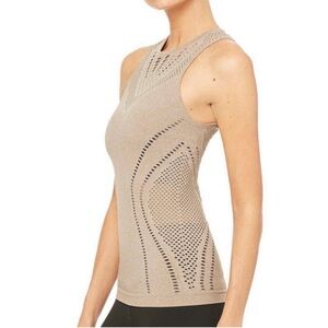 VGUC Alo Yoga Women's Tank size small Gravel~$70